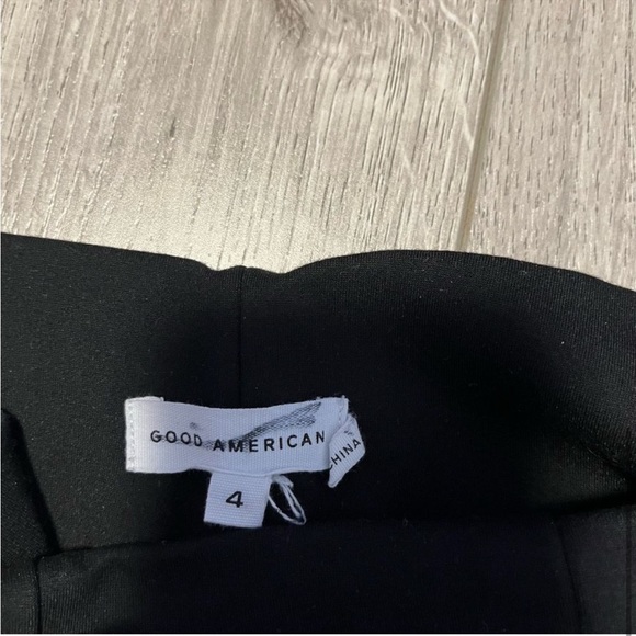 Good American size 4 skinny pants black high rise zipper legs - Picture 5 of 8